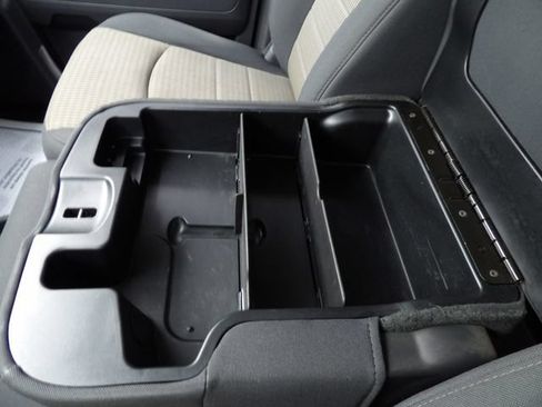Used 2012 RAM 2500 ST w/ Chrome Appearance Group AWD/4WD image 33