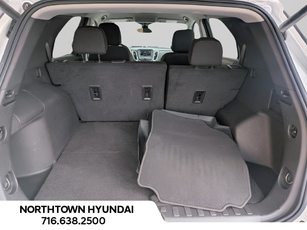 Used 2023 Chevrolet Equinox LT FWD image 30