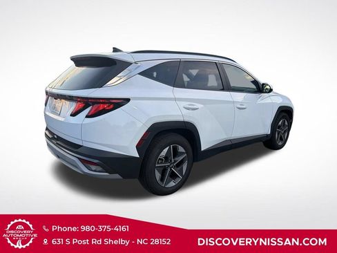 Used 2025 Hyundai Tucson SEL FWD image 3