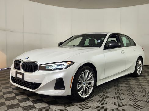 Used 2023 BMW 330i xDrive Sedan image 3