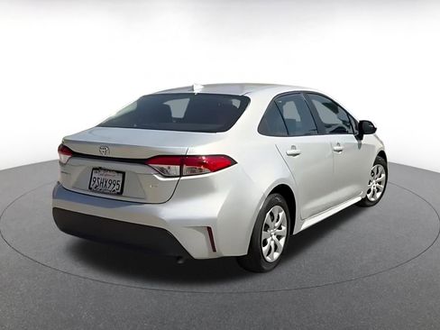 Used 2025 Toyota Corolla LE image 14