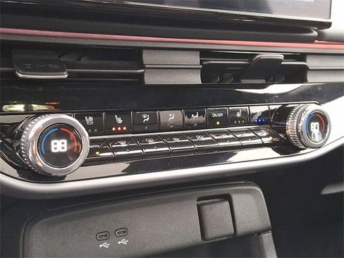 Used 2024 Honda Prologue Elite image 17