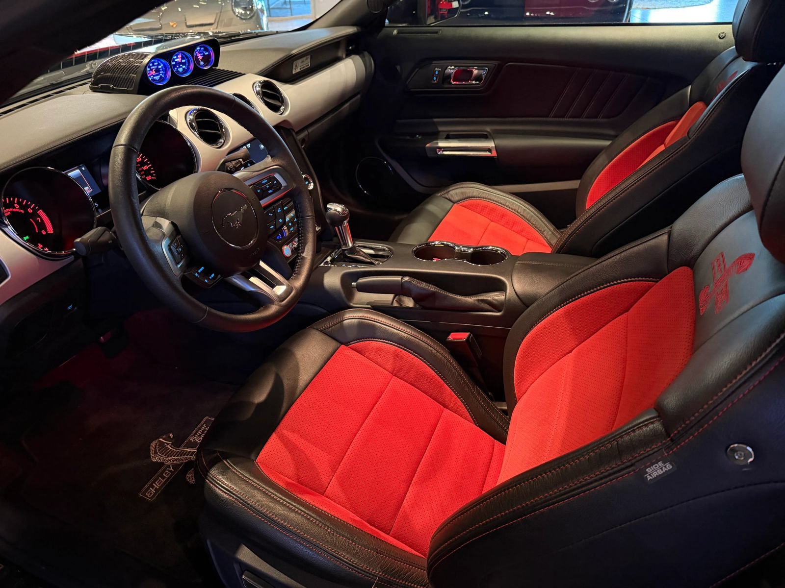 Used 2017 Ford Mustang GT Premium RWD image 11