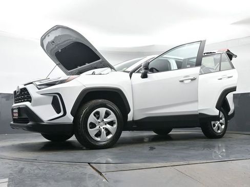 Certified 2023 Toyota RAV4 LE AWD/4WD image 42