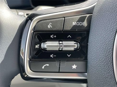 New 2026 Kia Carnival SX Prestige image 30