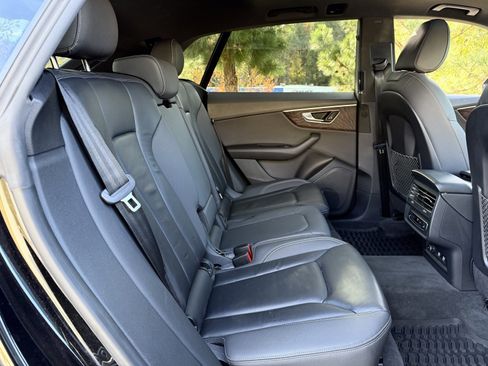 Used 2019 Audi Q8 Premium w/ Convenience Package image 39