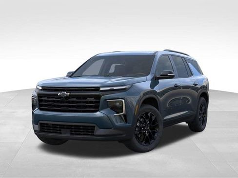 New 2026 Chevrolet Traverse LT w/ Midnight/Sport Edition image 6