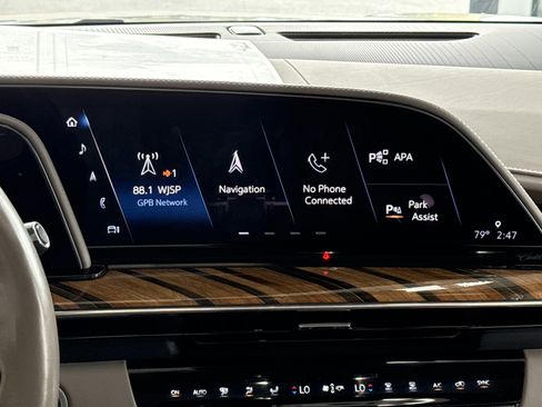 Used 2021 Cadillac Escalade Premium Luxury Platinum image 33