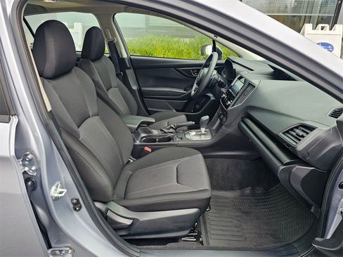 Used 2023 Subaru Impreza Premium image 11