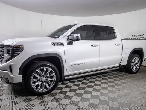 Used 2023 GMC Sierra 1500 Denali w/ Denali Reserve Package AWD/4WD image 8