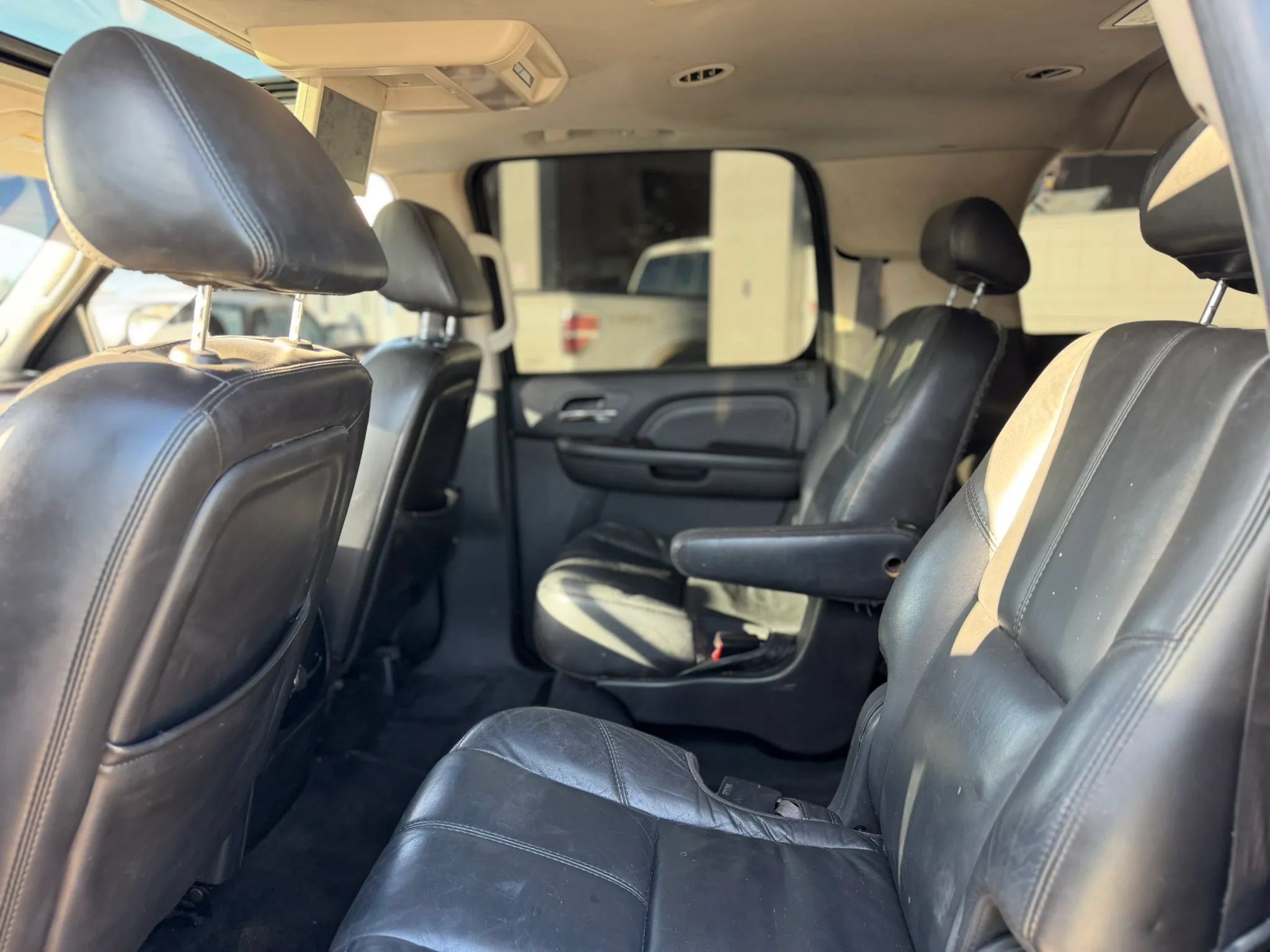 Used 2007 GMC Yukon XL Denali AWD/4WD image 16