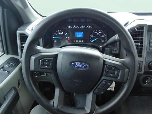 Used 2020 Ford F250 XL w/ Power Equipment Group image 14