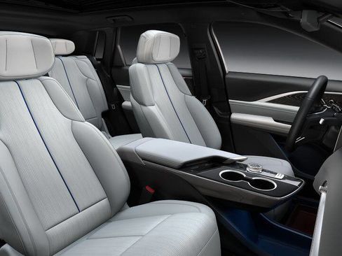 New 2025 Cadillac Lyriq Luxury image 68