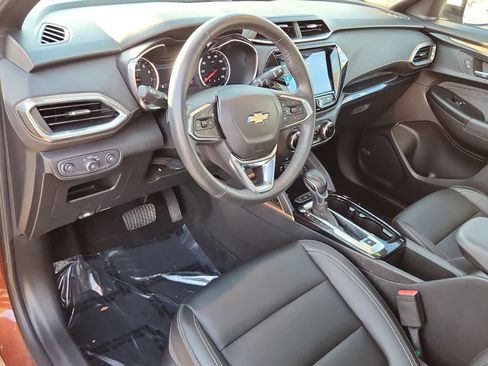 Used 2021 Chevrolet TrailBlazer ACTIV w/ Sun and Liftgate Package image 11