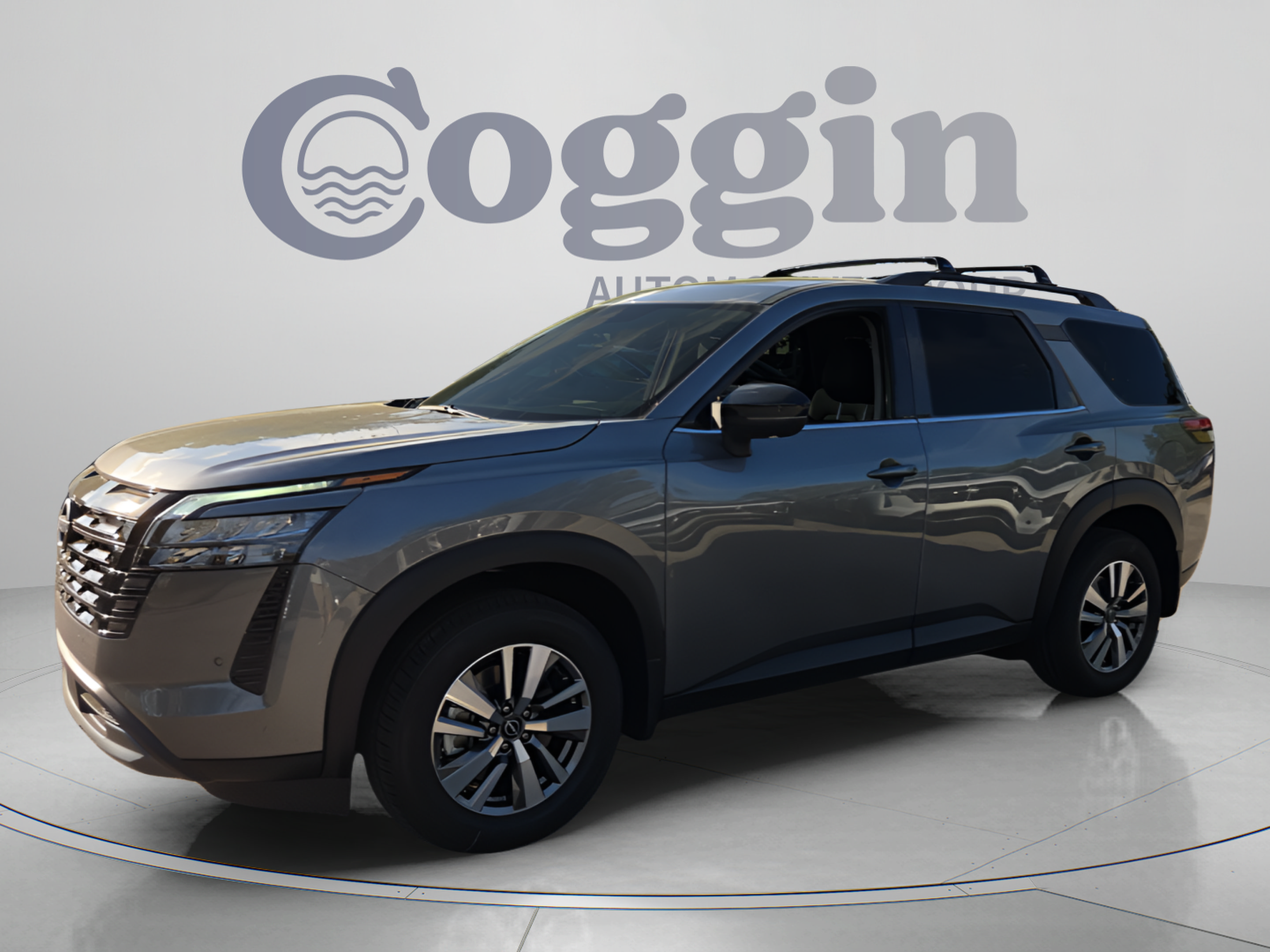 Used 2026 Nissan Pathfinder SL FWD image 1