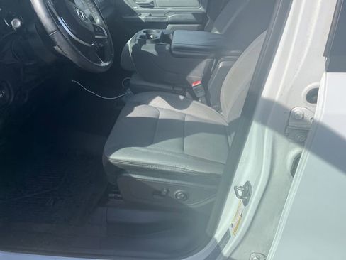 Used 2019 RAM 1500 Big Horn AWD/4WD image 11