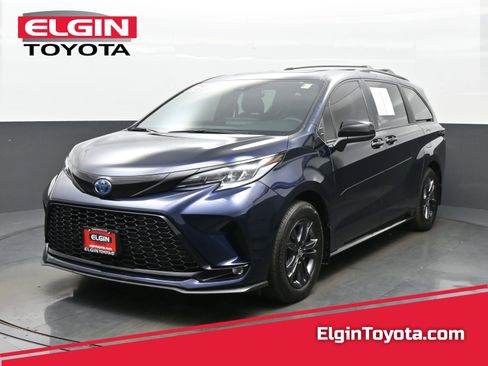 Used 2025 Toyota Sienna XSE w/ XSE Plus Package AWD/4WD image 1