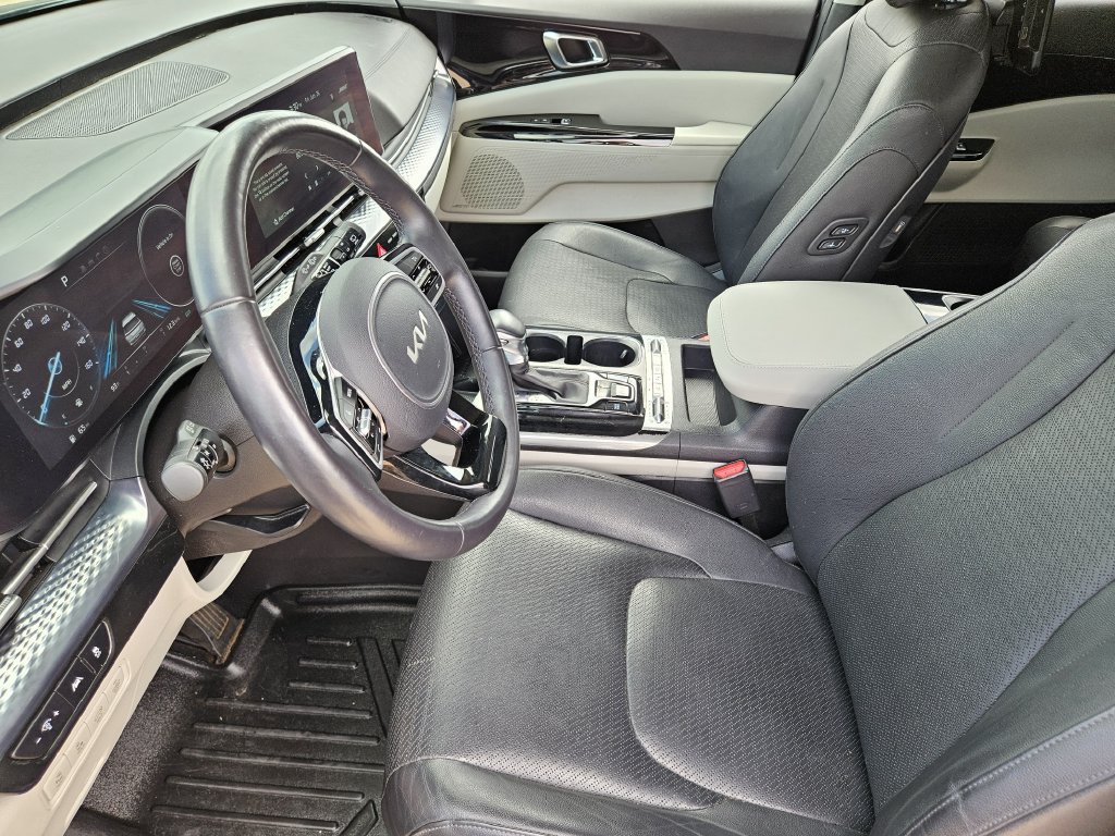 Used 2024 Kia Carnival SX Prestige FWD image 13