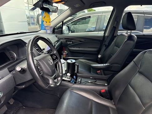 Used 2020 Honda Pilot Touring image 10