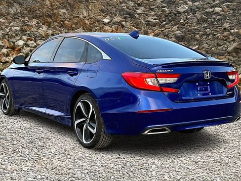 Used 2018 Honda Accord Sport image 11