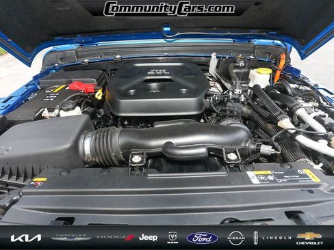 Used 2023 Jeep Wrangler Unlimited Rubicon 4xe image 21