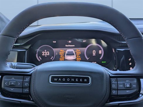 Used 2025 Jeep Wagoneer S Launch Edition image 33