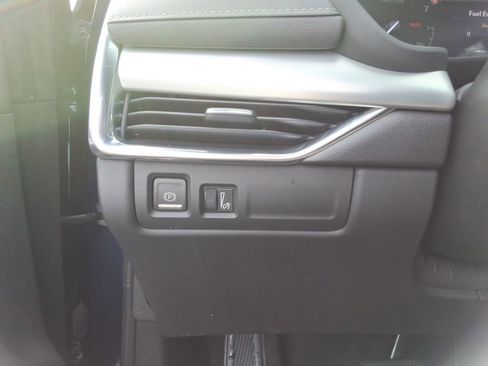 Used 2021 Cadillac XT4 Premium Luxury w/ LPO, Radiant Package image 36