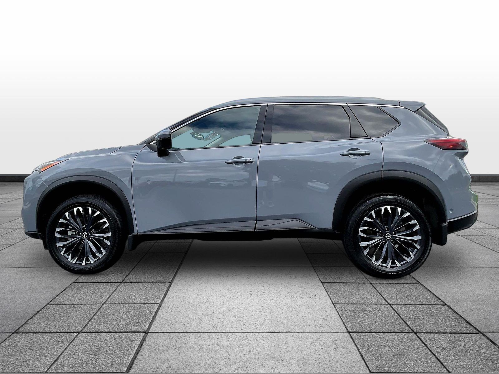Certified 2025 Nissan Rogue SL w/ Tech Package AWD/4WD image 8