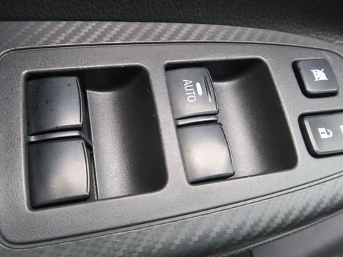 Used 2019 Mitsubishi Eclipse Cross ES image 28