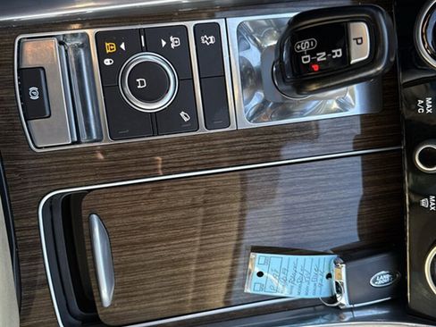 Used 2019 Land Rover Range Rover Sport HSE image 21