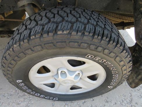 Used 2016 Toyota Tundra SR image 29