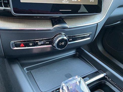 New 2026 Volvo XC60 T8 Plus w/ Climate Package AWD/4WD image 19