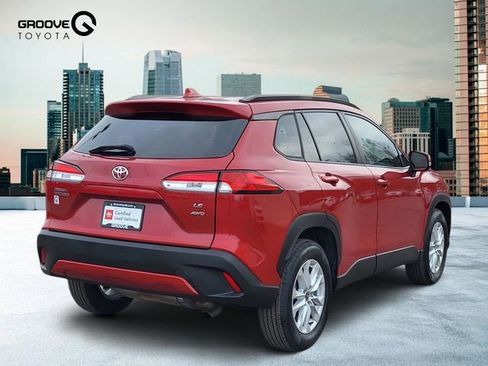 Used 2023 Toyota Corolla Cross LE image 6