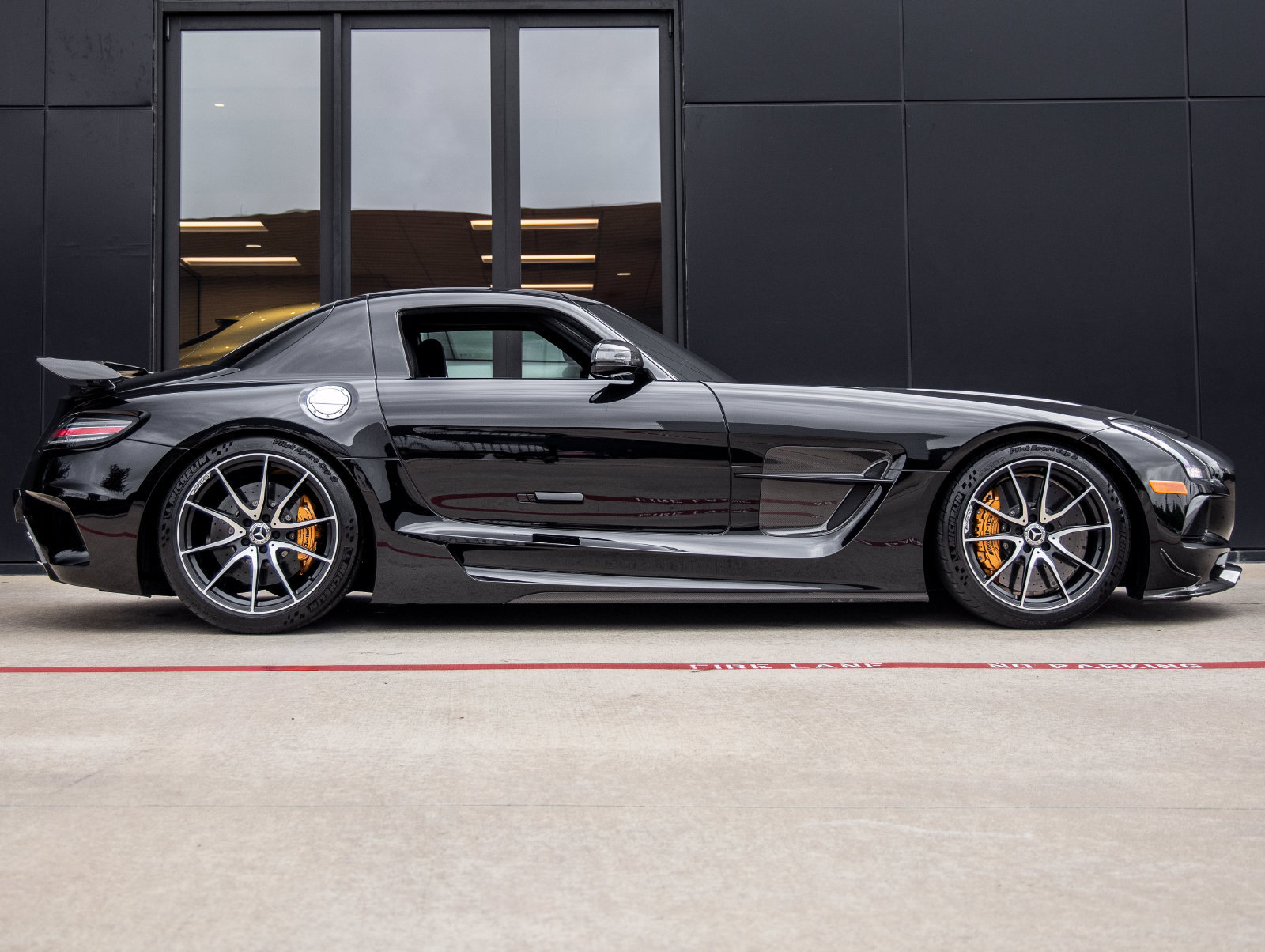 Used 2014 Mercedes-Benz SLS AMG Black Series image 11