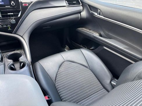 Certified 2021 Toyota Camry SE FWD image 13