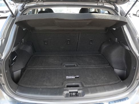 Used 2021 Nissan Rogue Sport SV image 23