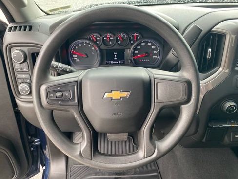 Used 2021 Chevrolet Silverado 1500 Custom AWD/4WD image 18