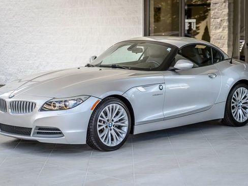 Used 2009 BMW Z4 sDrive35i image 8
