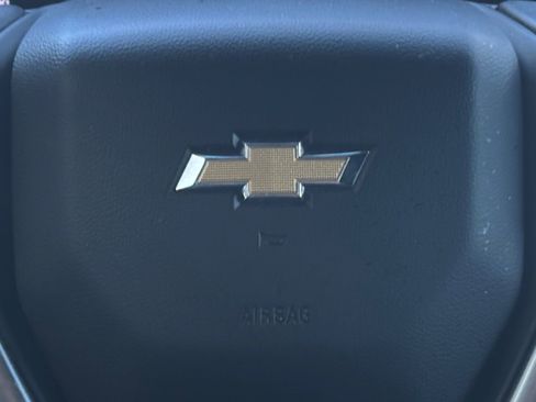 Used 2021 Chevrolet Suburban Premier w/ Premium Package image 12