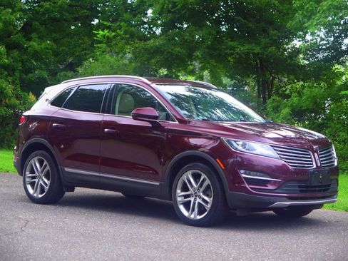Used 2016 Lincoln MKC Reserve w/ Lincoln MKC Climate Package AWD/4WD image 6