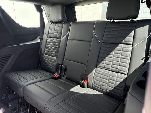 Used 2026 Cadillac Escalade V AWD/4WD image 14