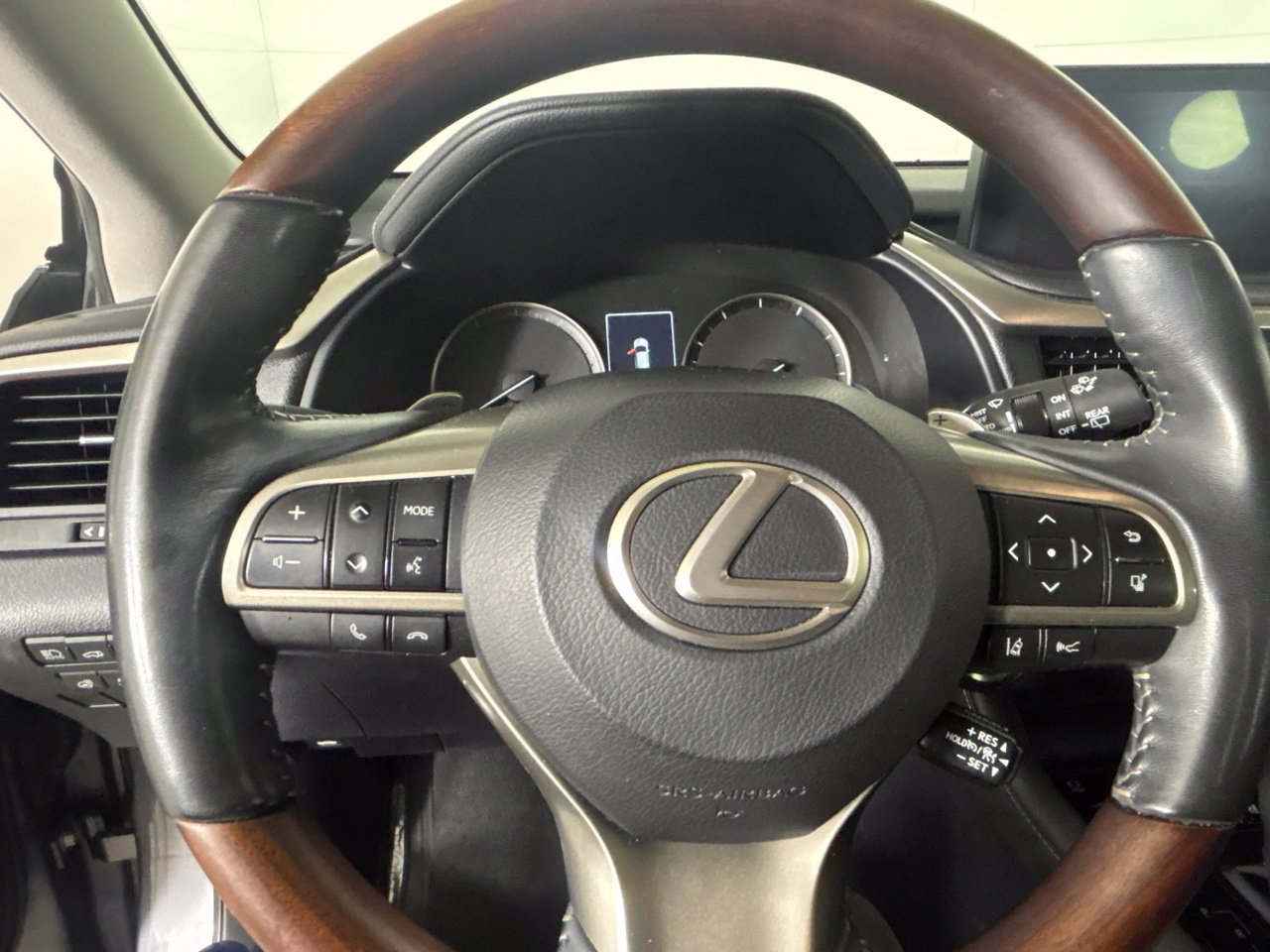 Used 2022 Lexus RX 350 FWD w/ Premium Package image 12