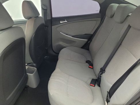 Used 2013 Hyundai Accent GLS image 18