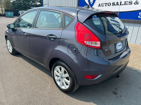 Used 2013 Ford Fiesta SE FWD image 16