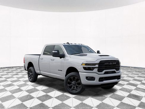 New 2026 RAM 2500 Laramie AWD/4WD image 7