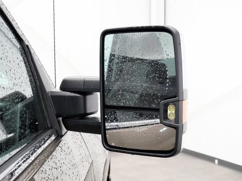 Used 2015 Chevrolet Silverado 2500 High Country w/ High Country Premium Package AWD/4WD image 38