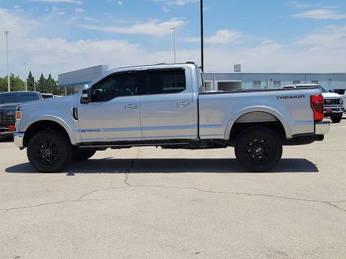 Used 2021 Ford F250 Lariat w/ Tremor Off-Road Package AWD/4WD image 2