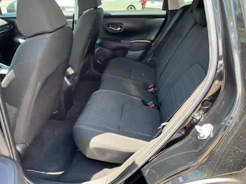 Used 2024 Honda HR-V LX image 3