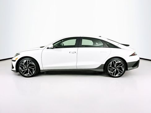 Used 2024 Hyundai Ioniq 6 SEL image 4