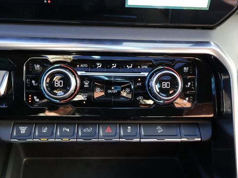 Used 2024 GMC Sierra 2500 Denali Ultimate w/ Max Trailering Package image 39